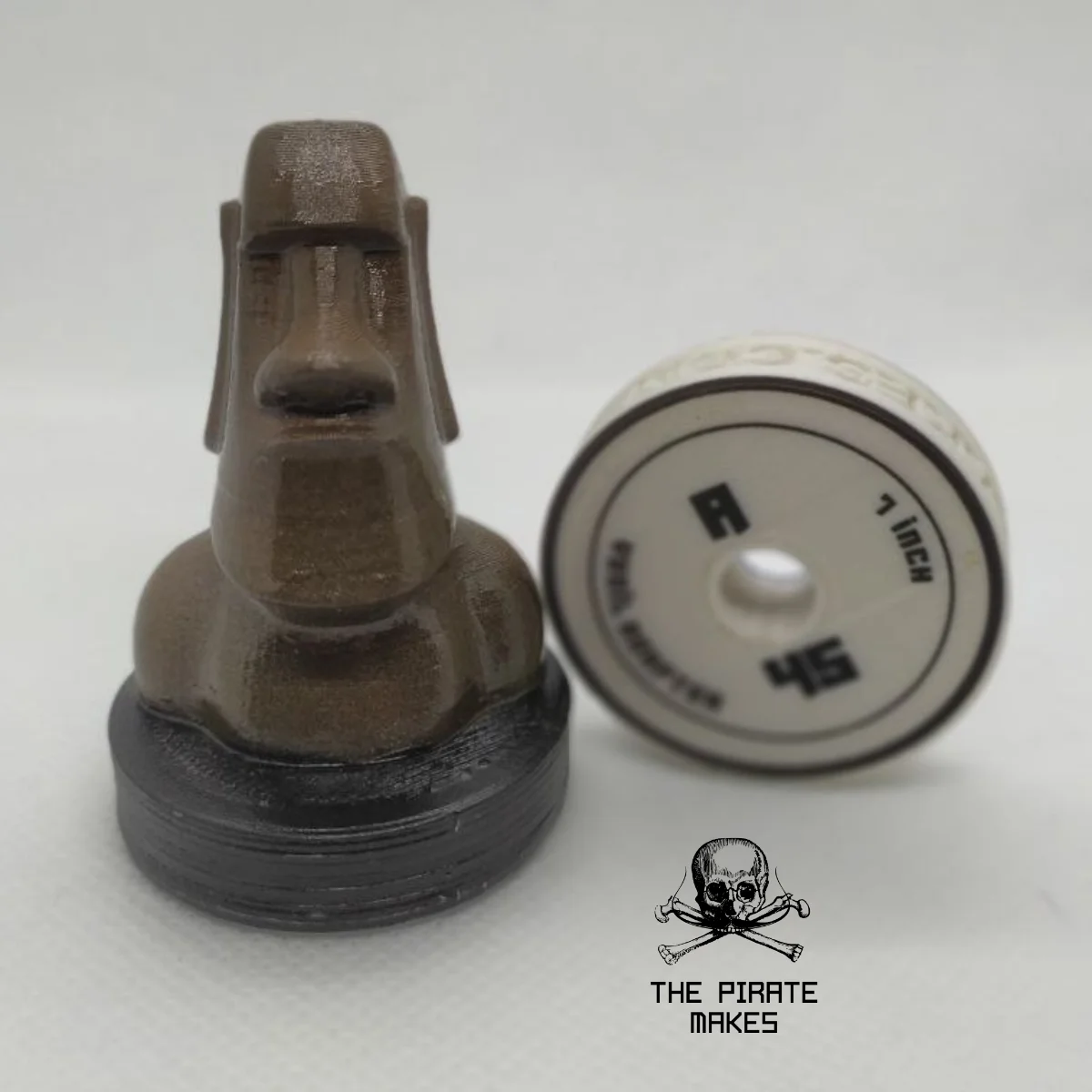 MOAI adattatore in vinile stampato in 3d in materbi, prodotto di artigianato digitale